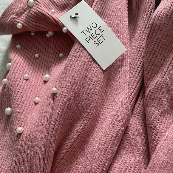 Meraki 2-piece ribbed sweater tube top, balloon sleeve cowl neck coord set - Picture 9 of 9